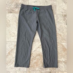 FIGS High Waisted Livingston Basic Scrub Pants in Graphite Gray, size XL/P